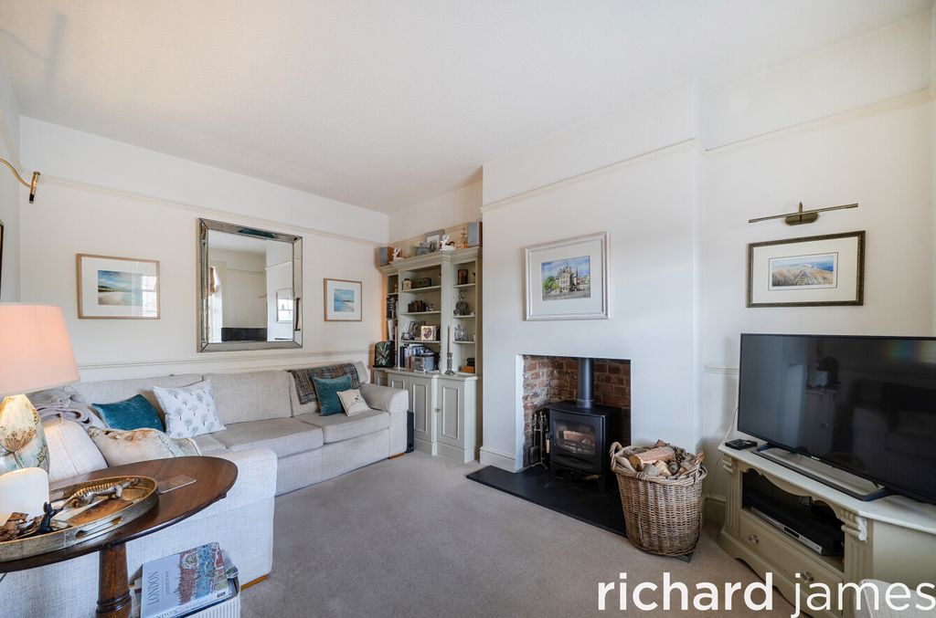 Property photo 3 of 24 751711F64dc7408899Da282B96472Dd1