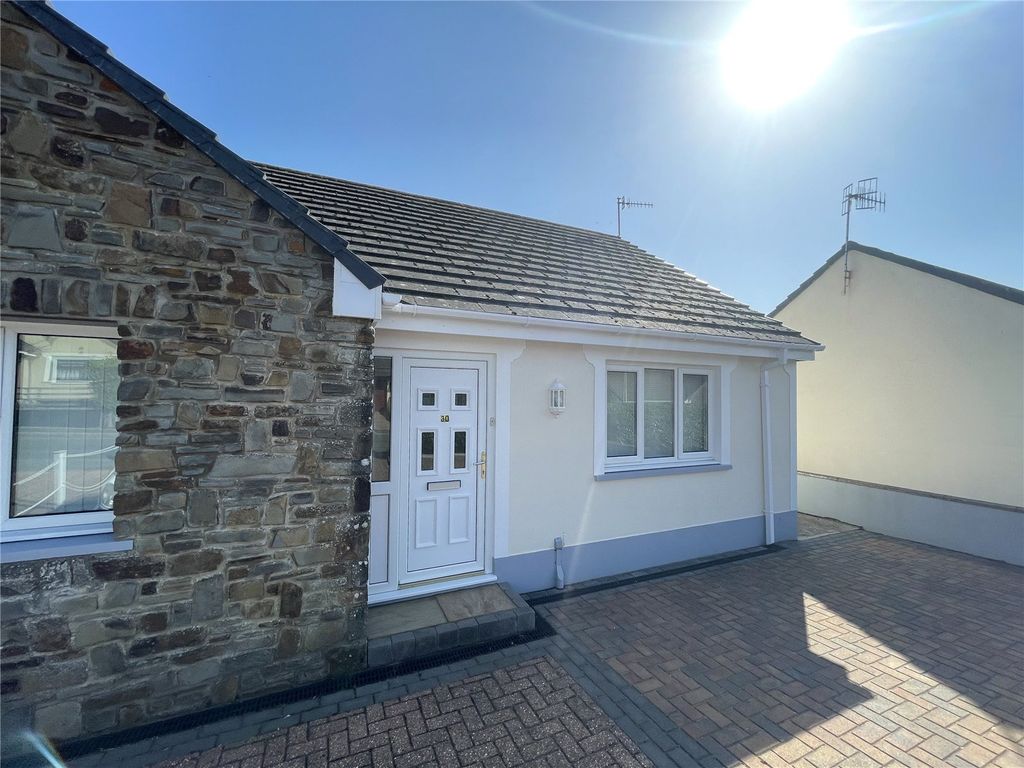 Property photo 2 of 16 Picture No. 24