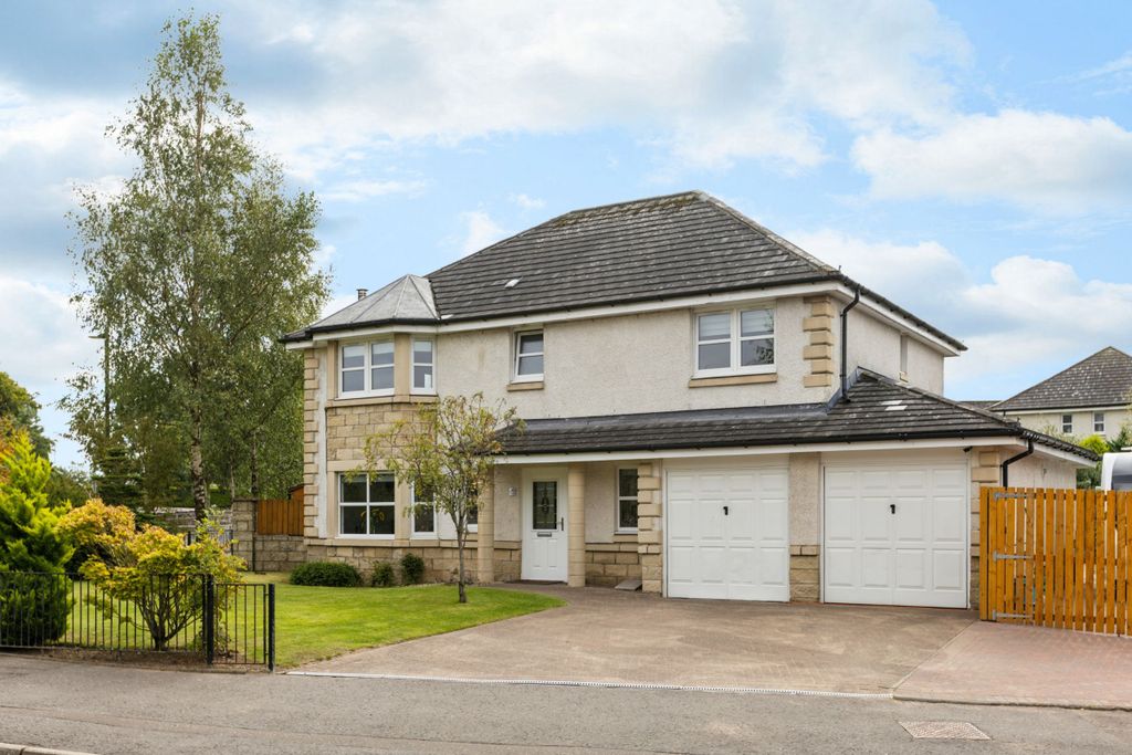 Property photo 1 of 38