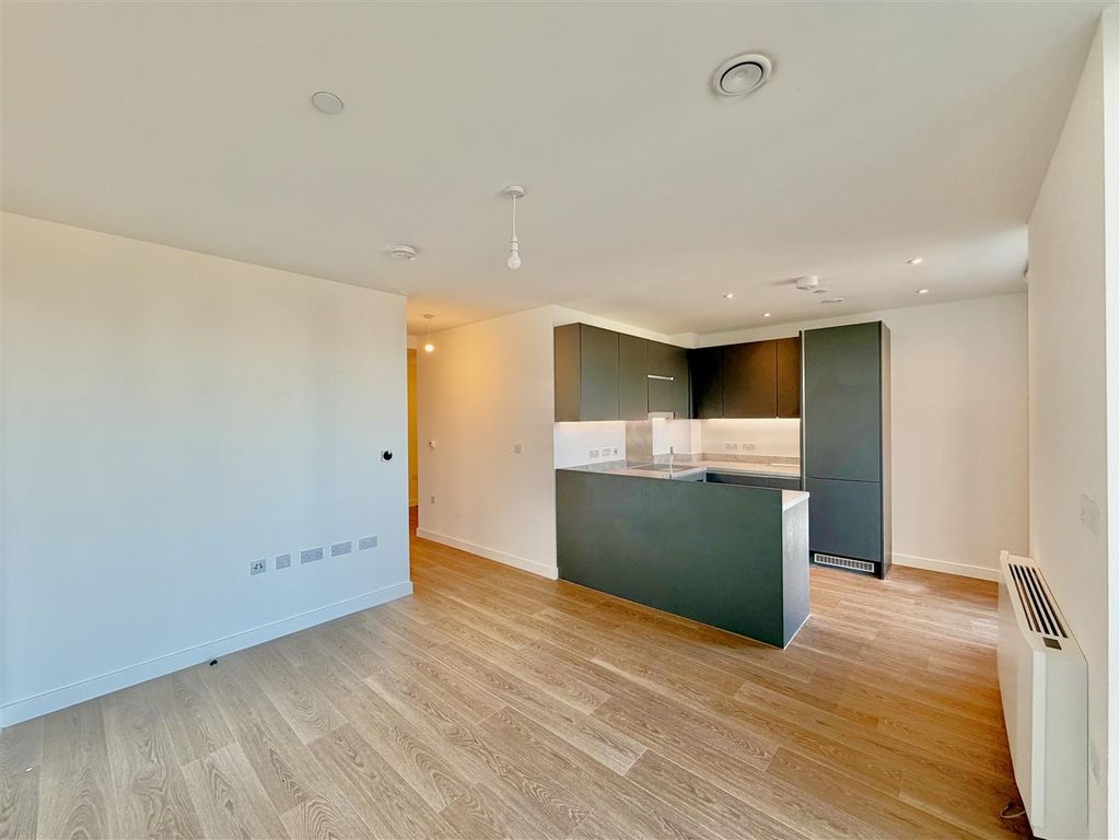 Property photo 2 of 8 Open Plan Kitchen/ Reception Room