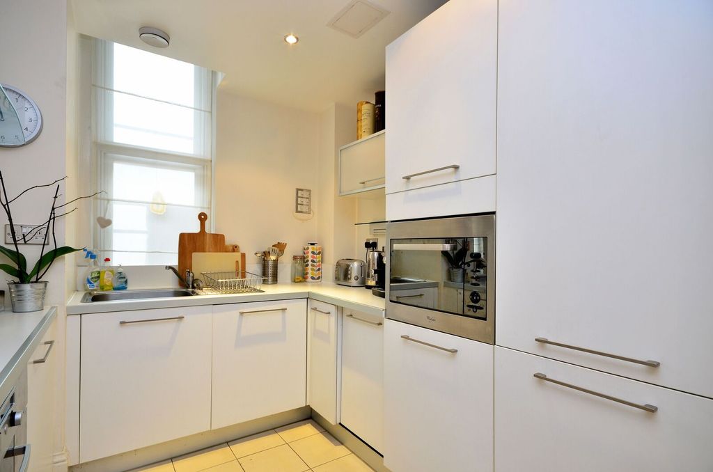 Property photo 2 of 5