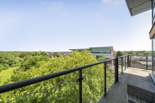 Property photo 3 of 7 Balcony