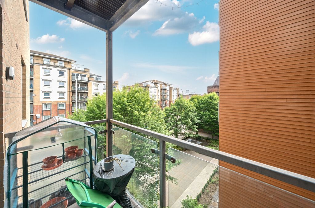 Property photo 1 of 9 1288943-5-6830500...