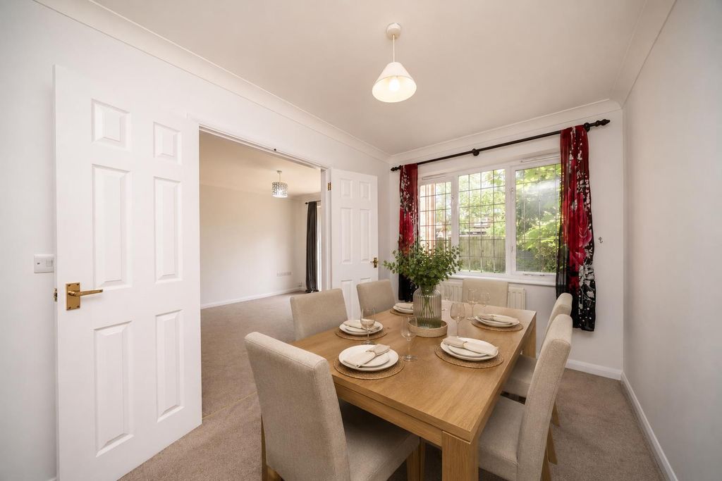 Property photo 3 of 33 Dining Room.Png
