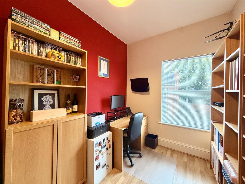 Additional image 23 of 5 bed town house for saleHerrick Road, Loughborough LE11