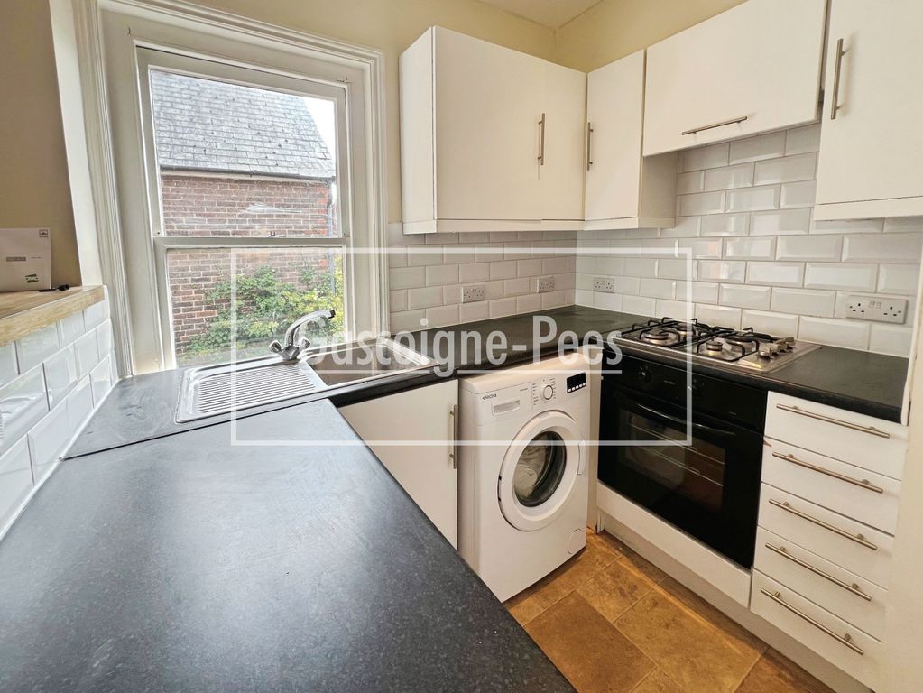 Property photo 3 of 10