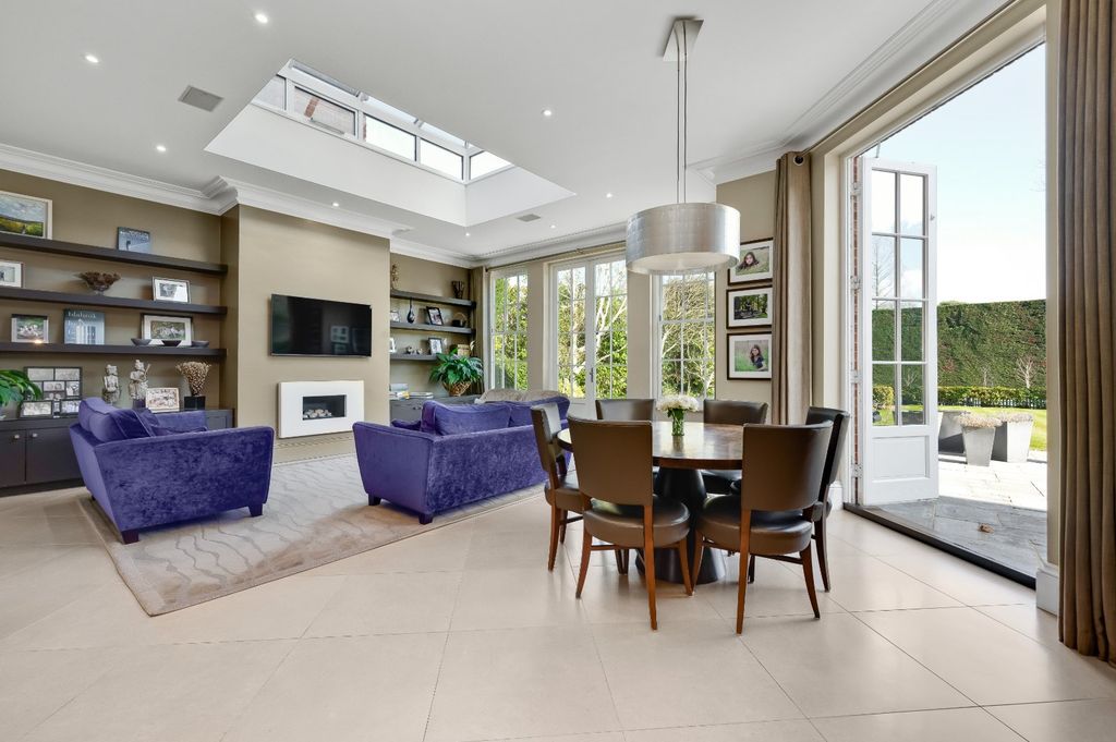 Additional image 5 of 7 bed detached house for saleNew Road, Esher, Surrey KT10