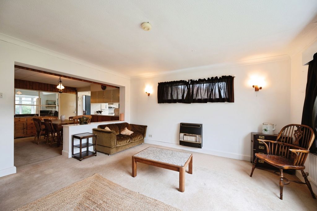 Property photo 3 of 23 Pbox-Img.Jpg
