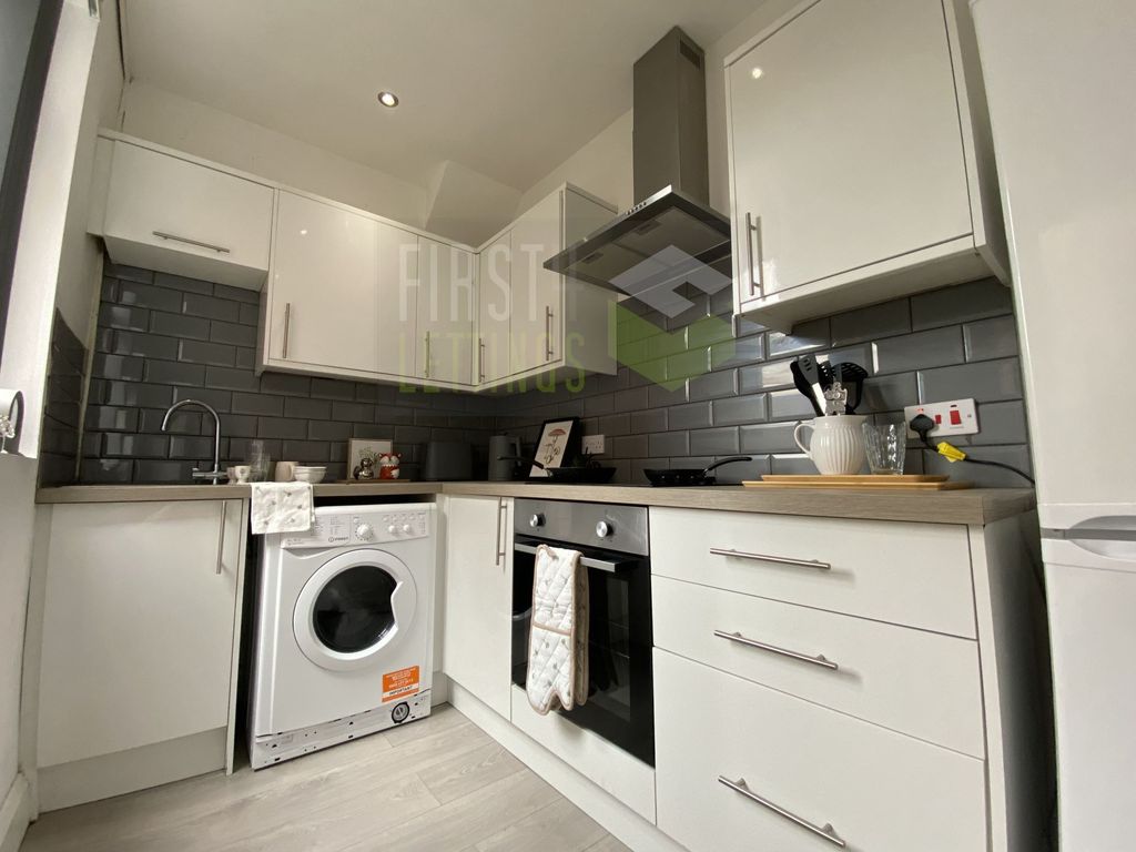 Property photo 3 of 14 Photo 25