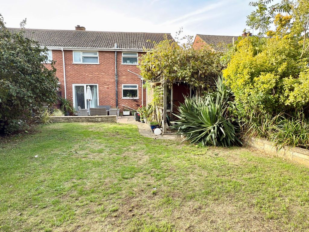 Property photo 2 of 11