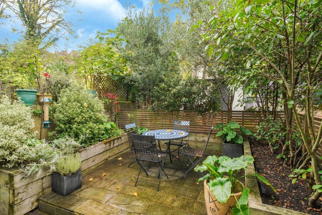 Property photo 2 of 14 Picture No. 02