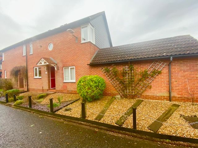 Property photo 2 of 11 Exterior