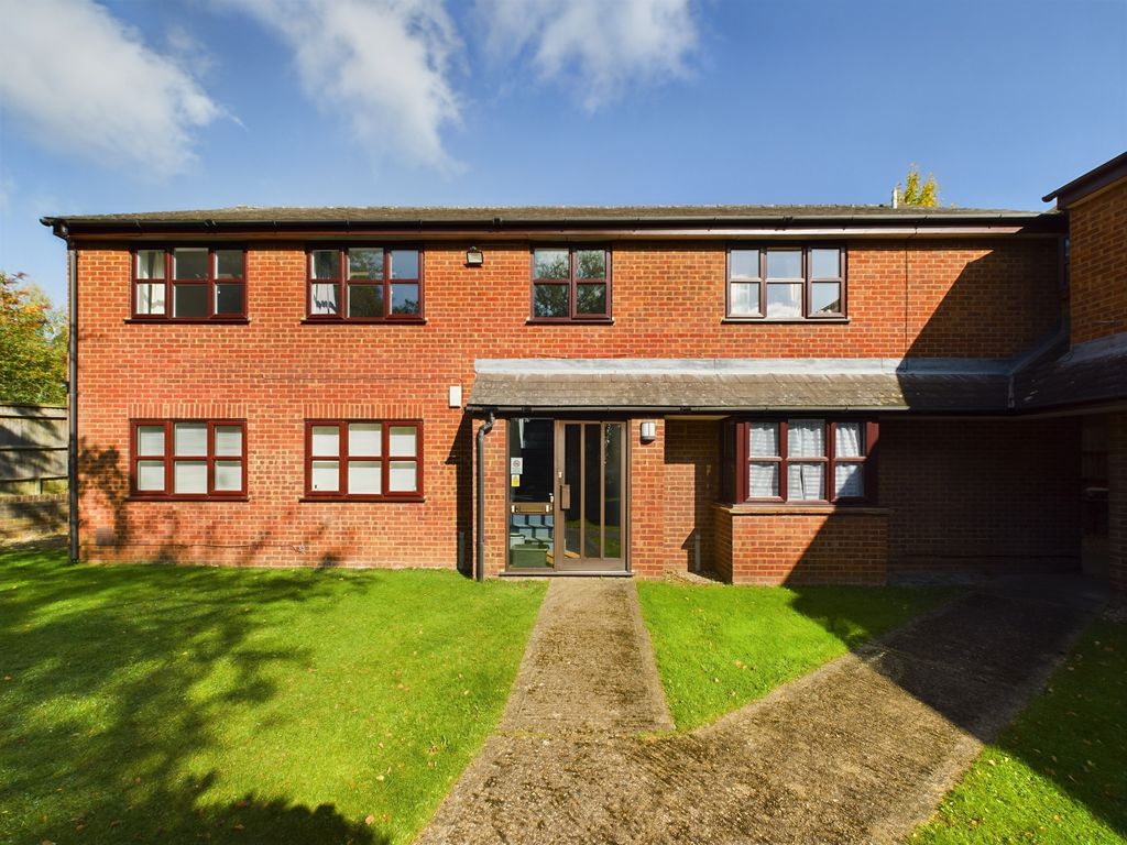 Property photo 1 of 7 Cam02136G0-Pr0098-Still002