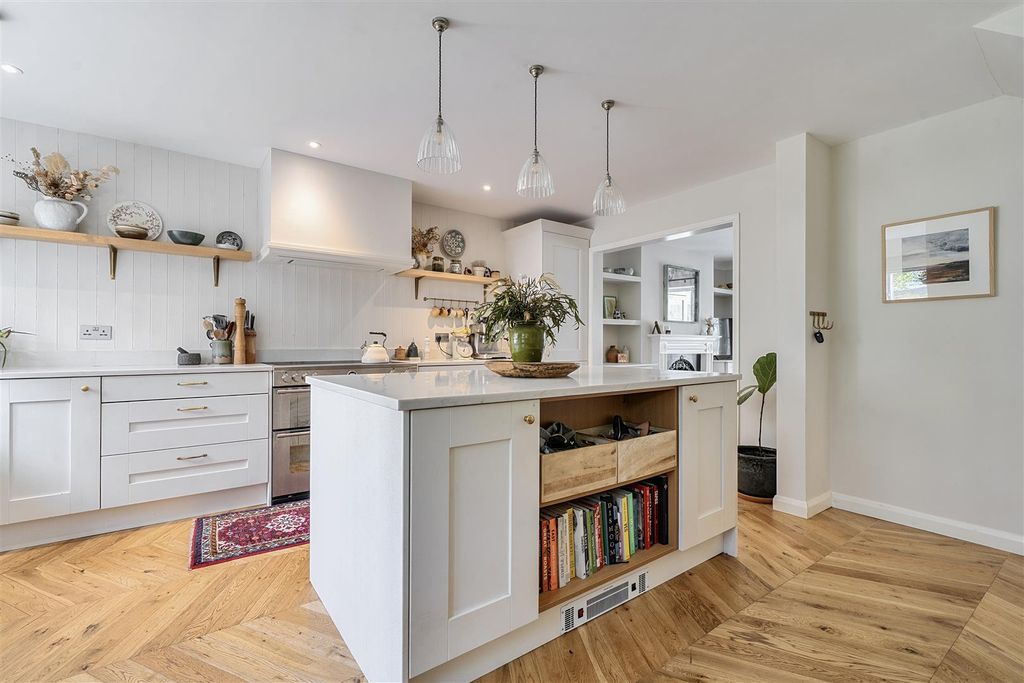 Property photo 2 of 28 1508685-12-6A86Cfbc5B0E4.Jpg