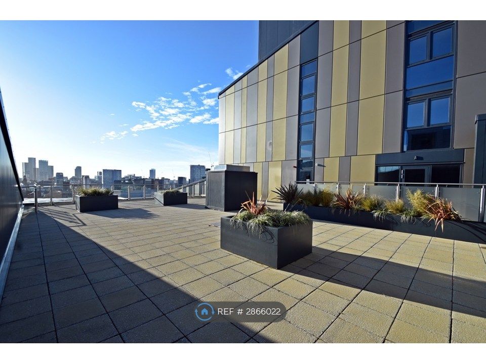 Property photo 1 of 8 External