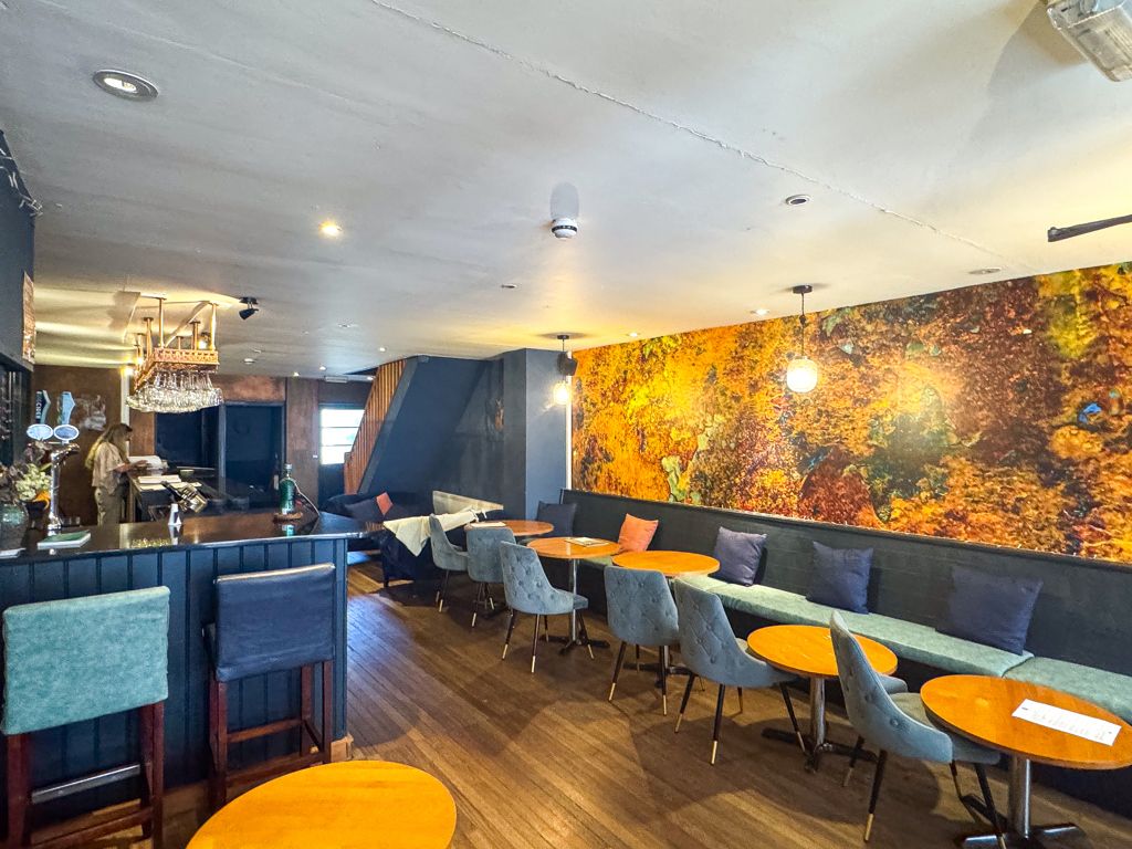 Property photo 3 of 7 Photo 4