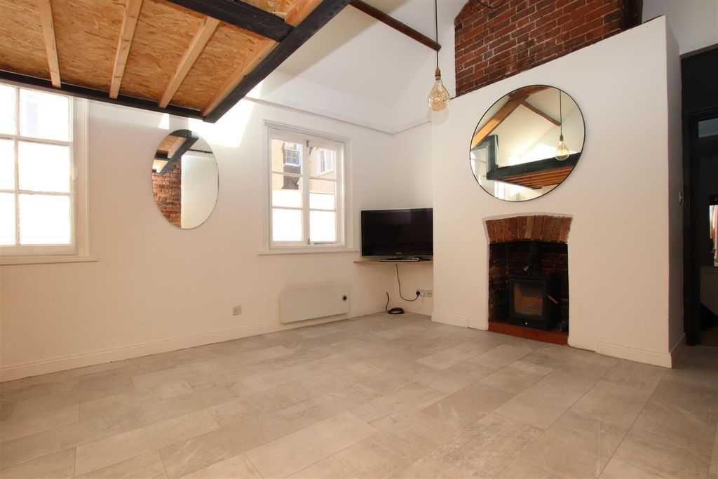 Property photo 2 of 7 Living Dining Room_B.Jpg