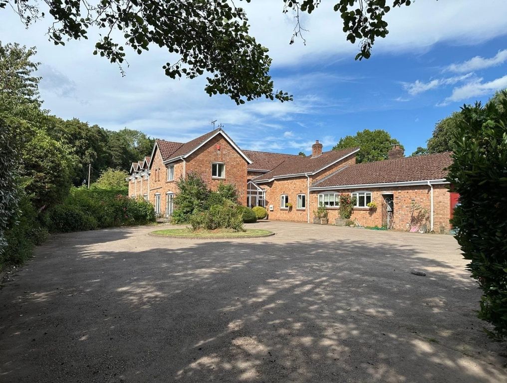 Property photo 1 of 38