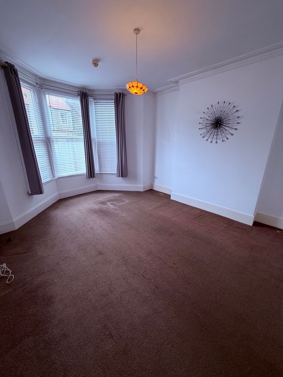 Property photo 2 of 5 Lounge