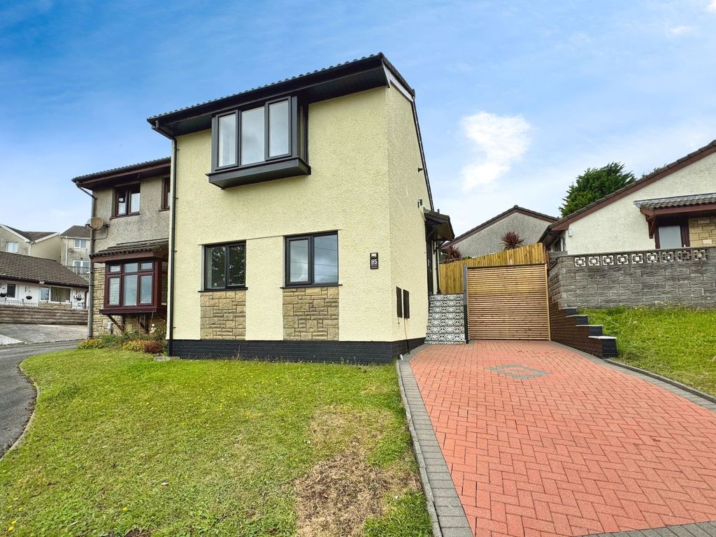 Property photo 1 of 22