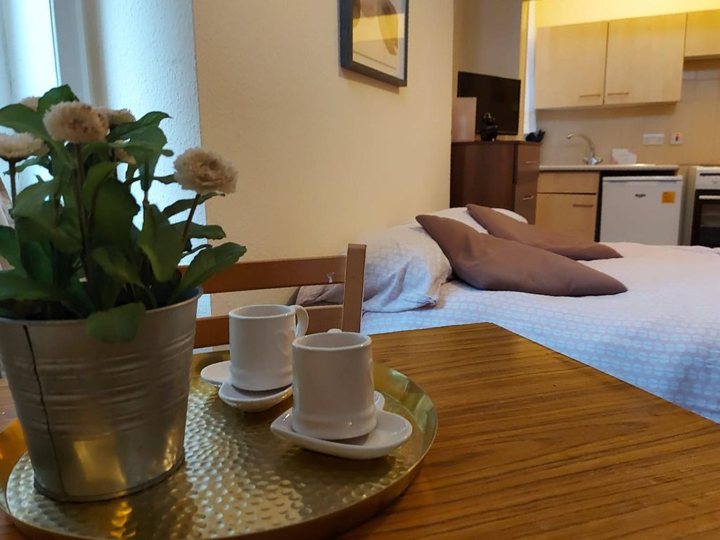 Property photo 3 of 5