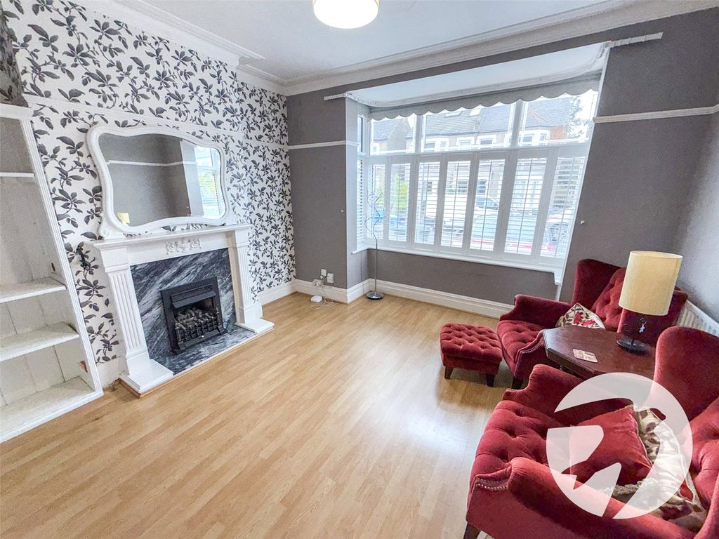 Property photo 2 of 27 Picture No. 47