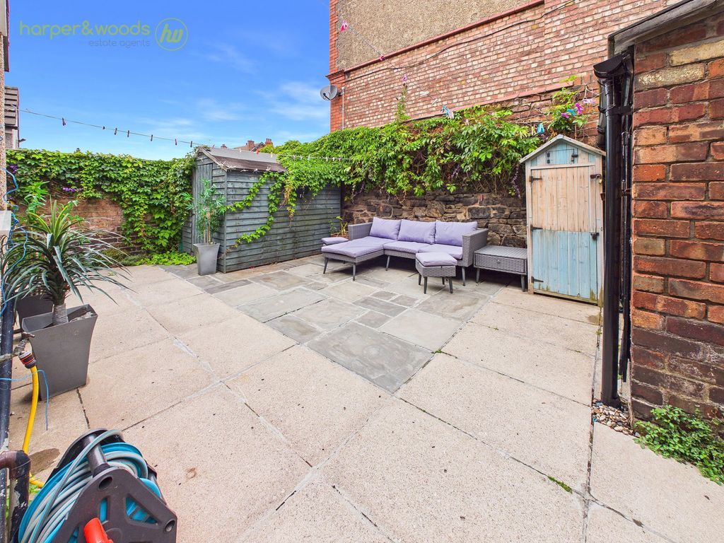 Property photo 3 of 36