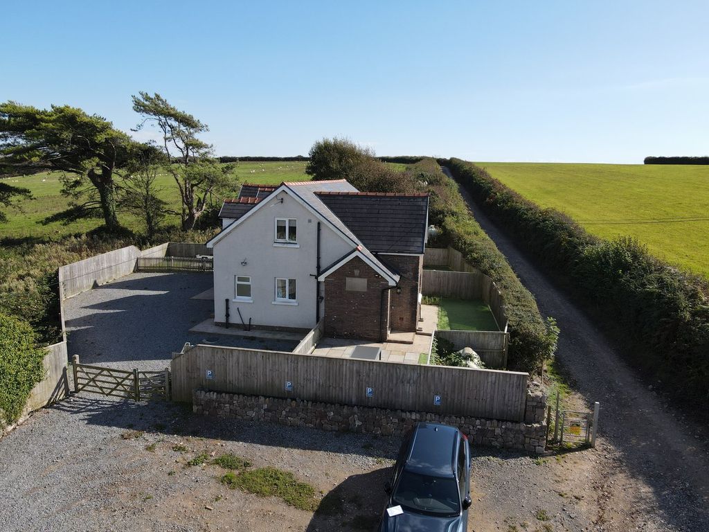 Property photo 3 of 16