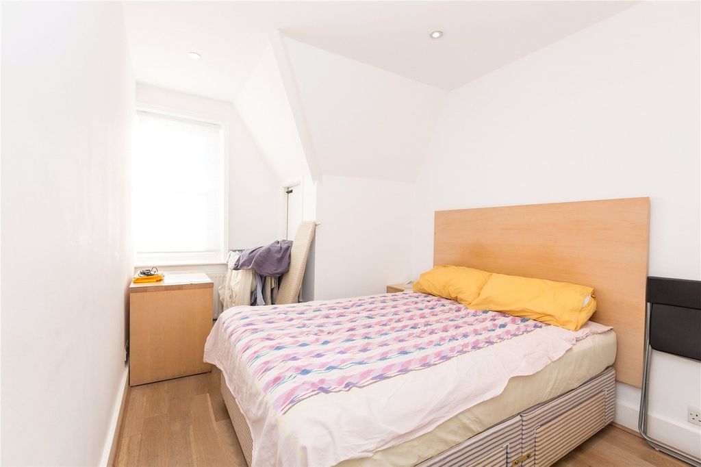 Property photo 3 of 5