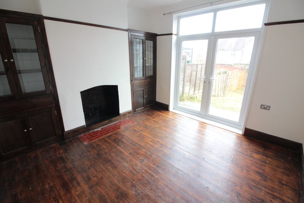 Property photo 3 of 10 Img_0658