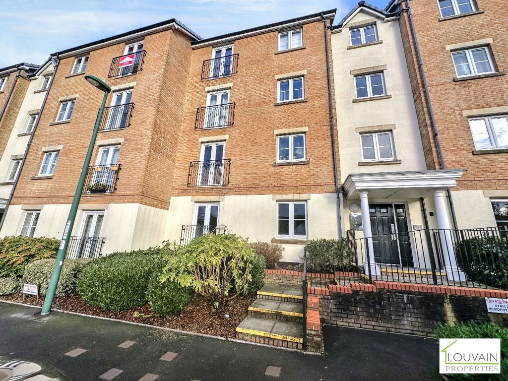 Property photo 1 of 12