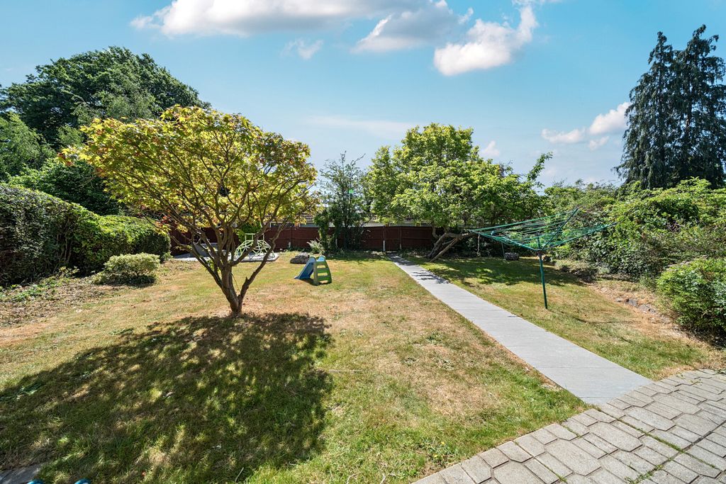 Property photo 3 of 19 1458993-17-6A15d7...
