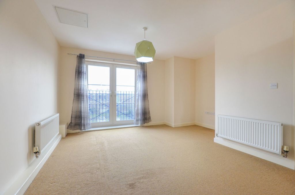 Property photo 3 of 7