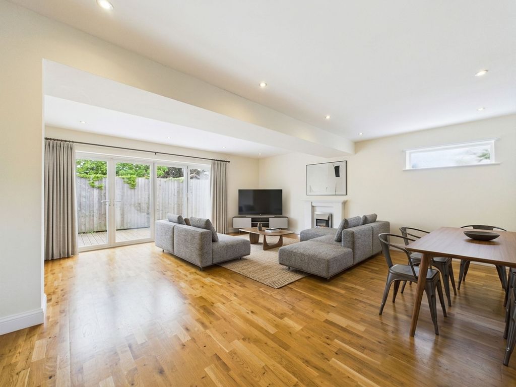 Property photo 2 of 19 Lounge Dining Room (Virtually Furnished)