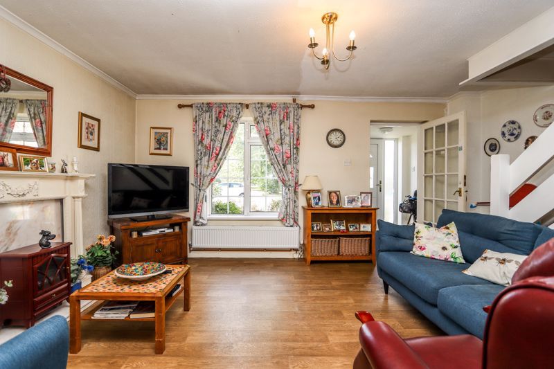 Property photo 2 of 11 Sitting Room