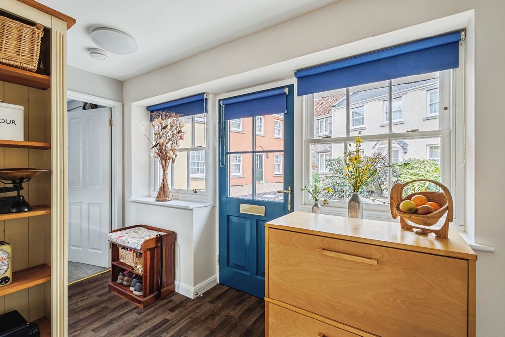 Property photo 3 of 13 Entrance