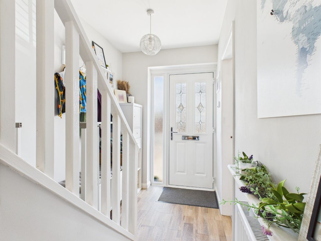Property photo 2 of 27 4396755