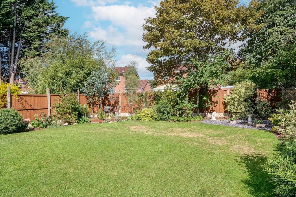 Property photo 2 of 16