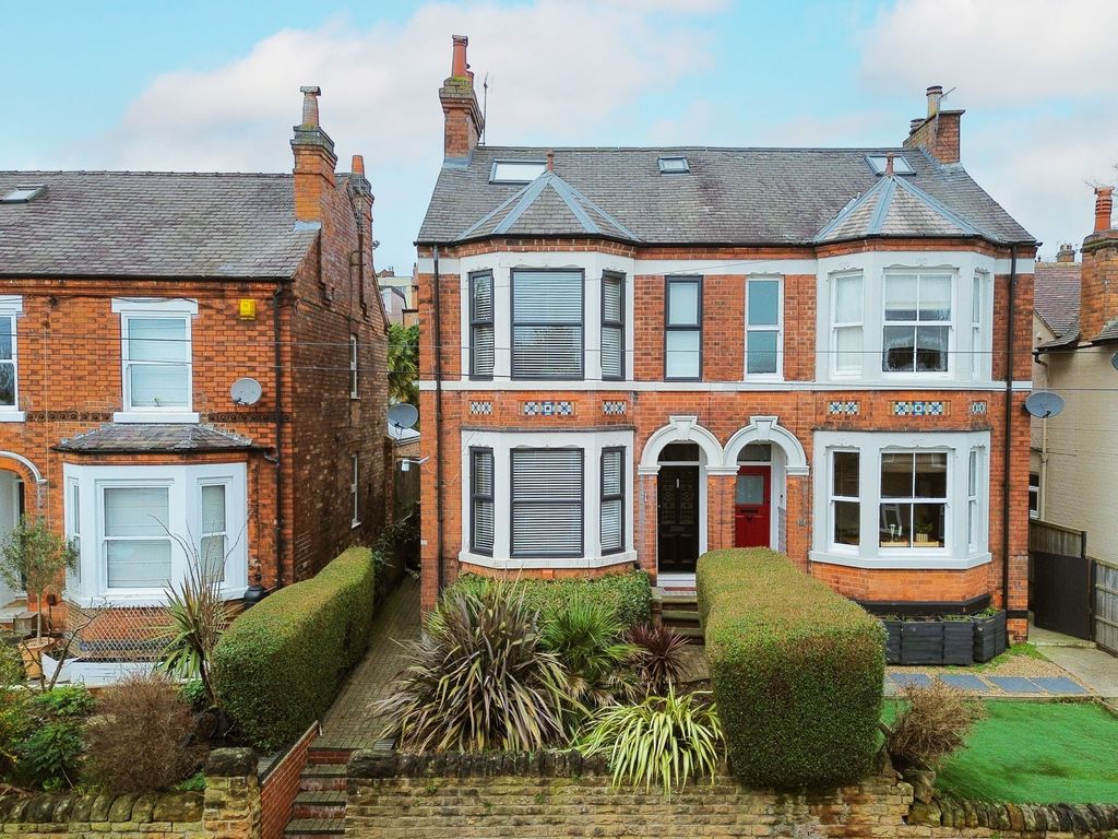 Property photo 1 of 22 Front