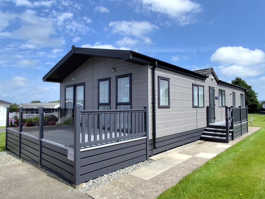 Property photo 1 of 11 External