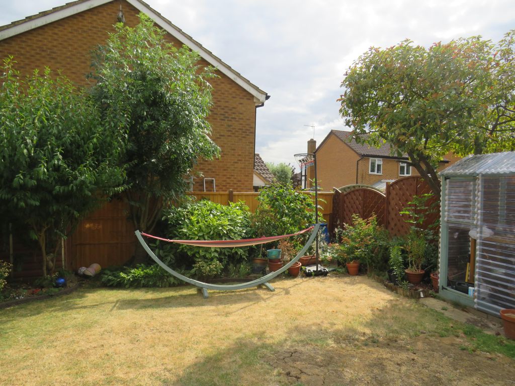 Property photo 2 of 11 Garden