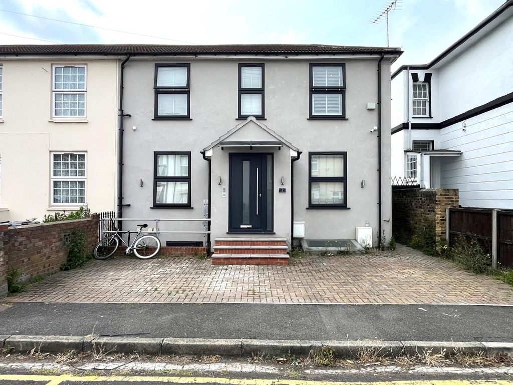 Property photo 1 of 7
