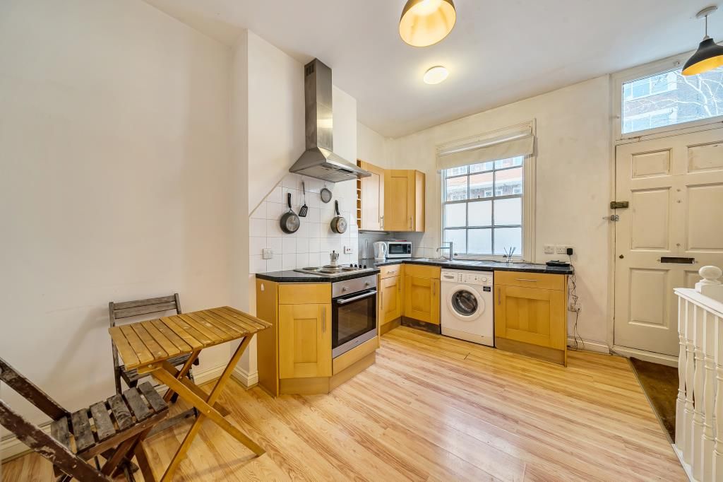 Property photo 2 of 20 Kitchen