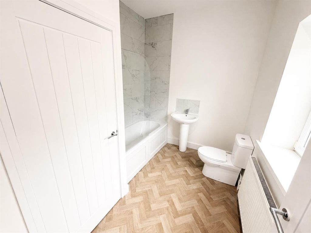 Property photo 2 of 13 F56C85Ac-235B-49C9-Aa24-207781C93E02.Jpg
