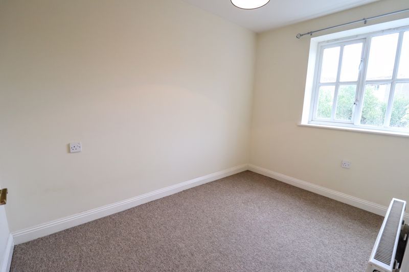 Property photo 2 of 8 Bedroom