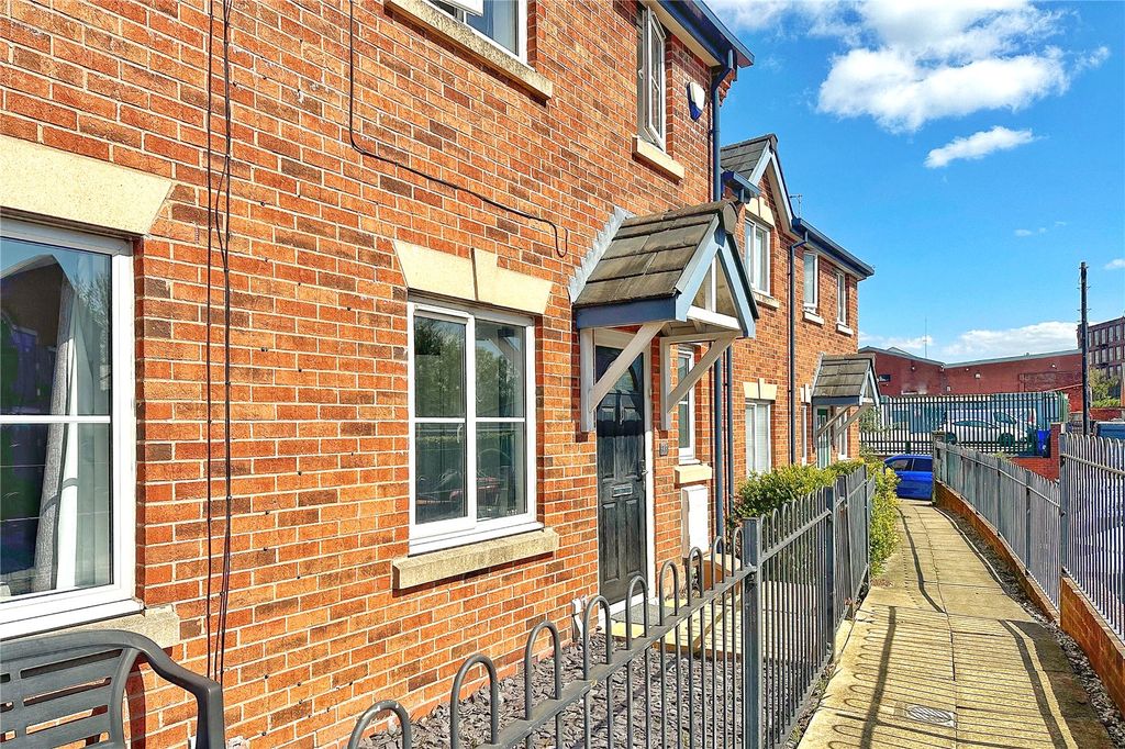 Property photo 1 of 23 Front External