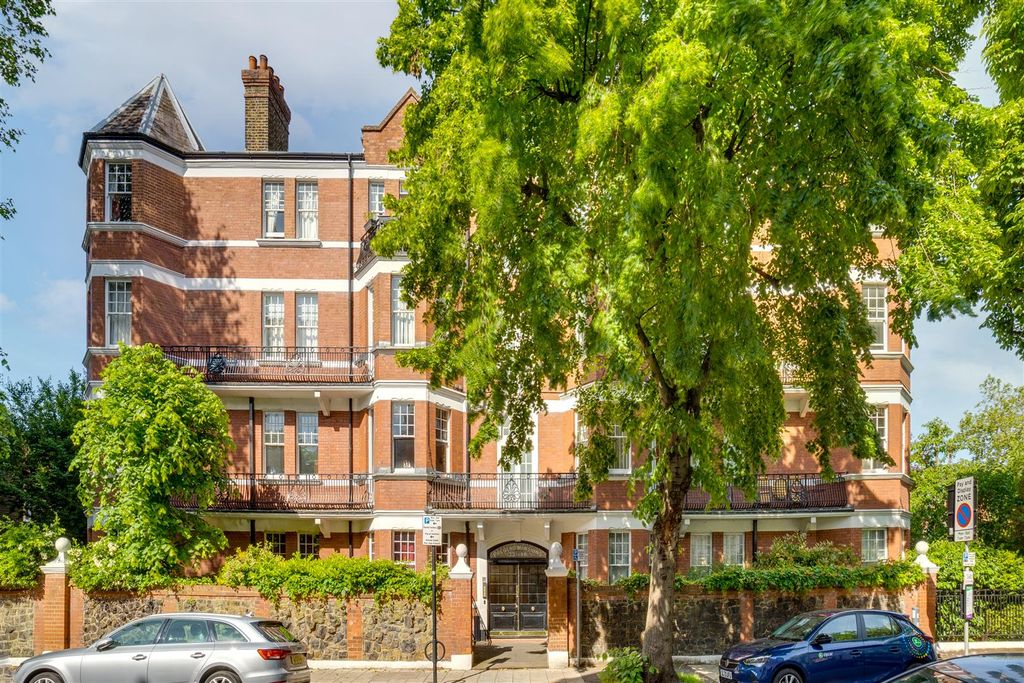Property photo 1 of 16 Prebend Mansions, W4 - For Sale