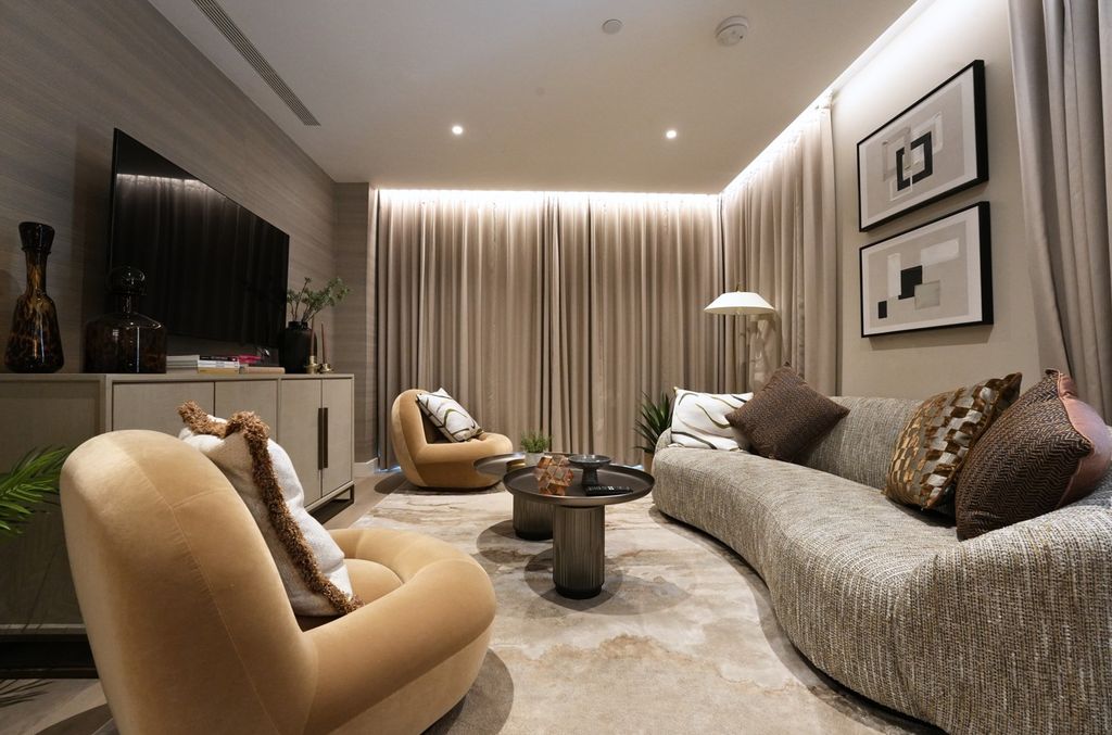 Property photo 1 of 5