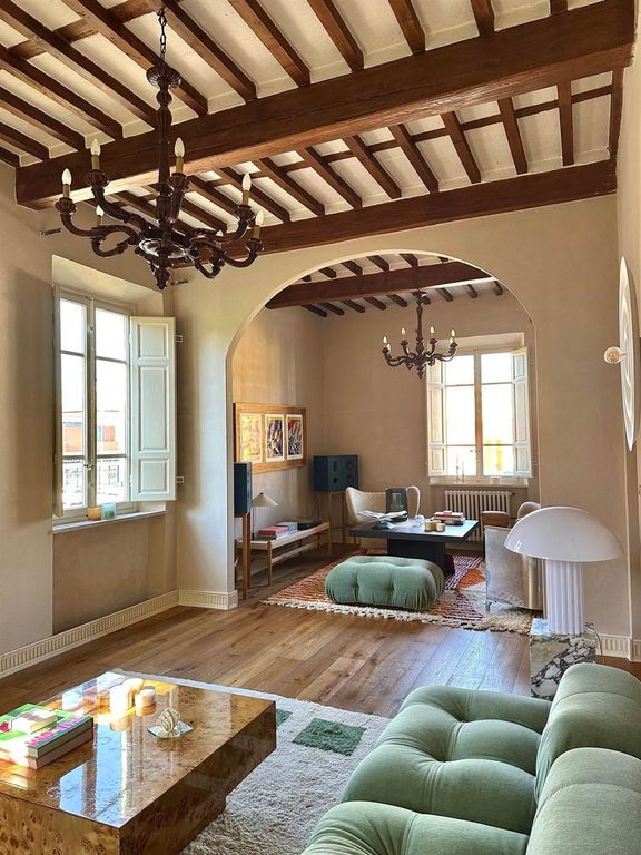 Property photo 2 of 30