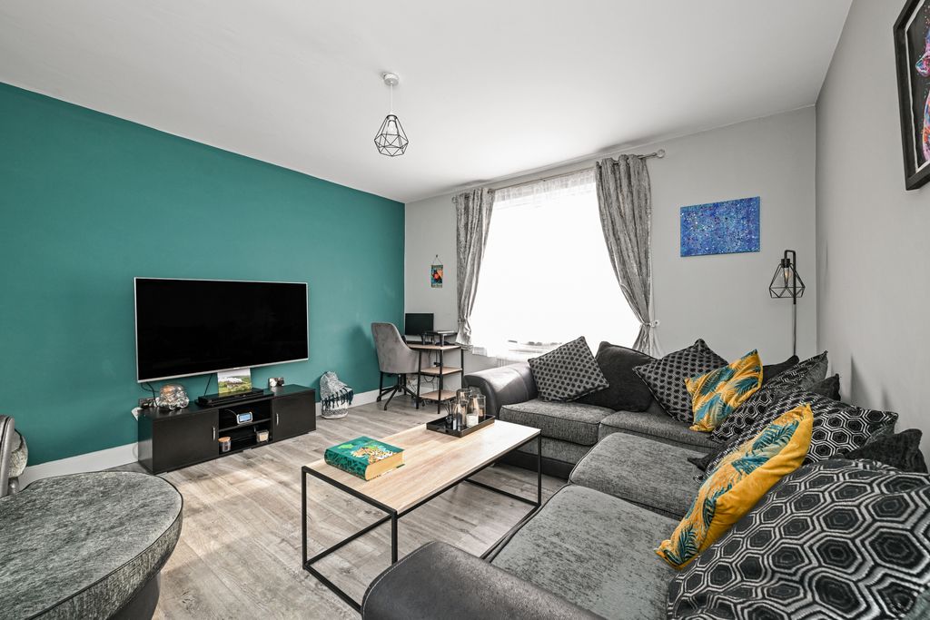 Property photo 3 of 15 Property Image 3